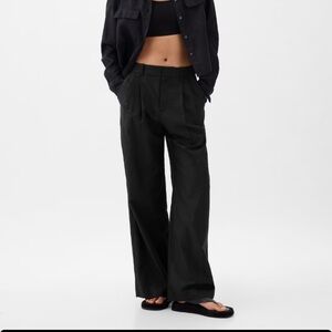Gap Linen Pleated pants